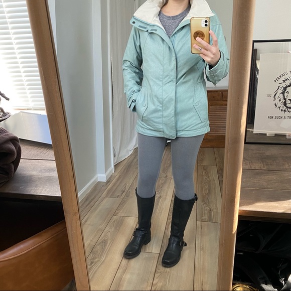 Burton ski/snow jacket - Picture 3 of 6